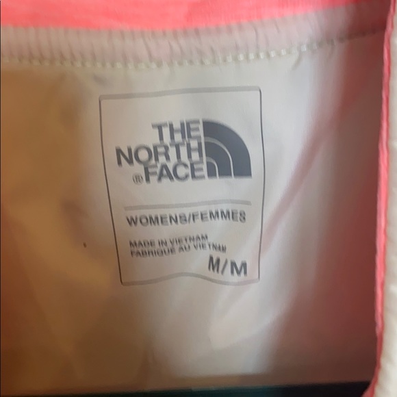 The North Face woman’s vest sz medium - Picture 7 of 7